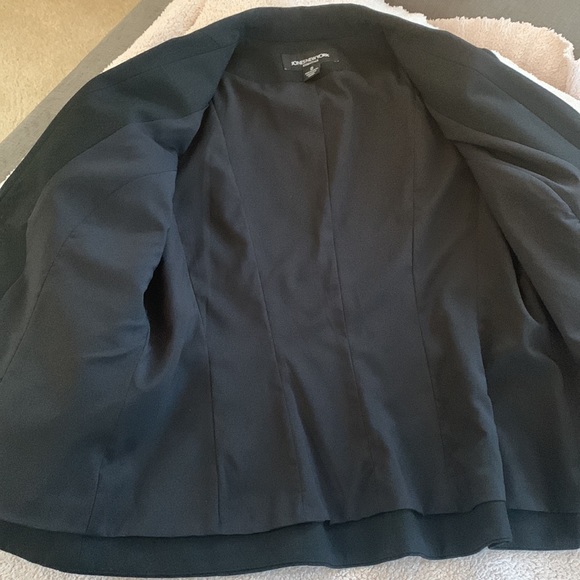 JonesNewYork blazer. - Picture 11 of 16